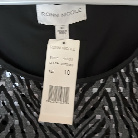 NWT - Ronni Nicole size 10 dress black and gray with silver like sparkly. - Picture 3 of 7